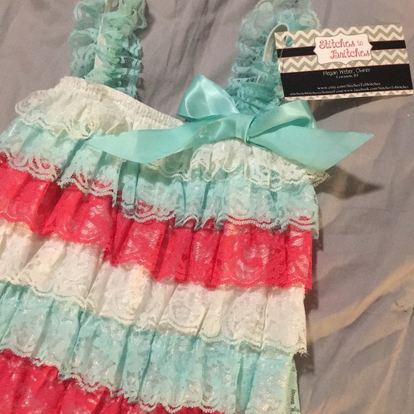 NWT lace romper - Picture 2 of 2